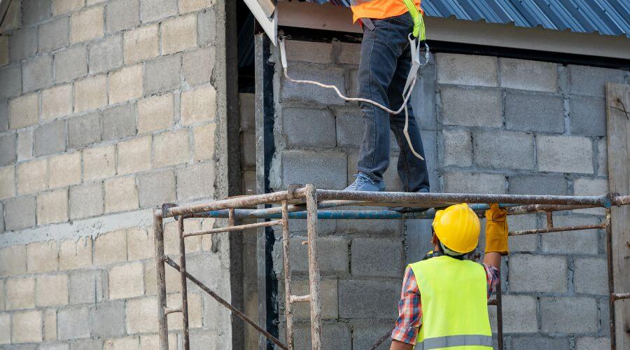 Expert Emergency Roof Repairs services in Cecil, AR